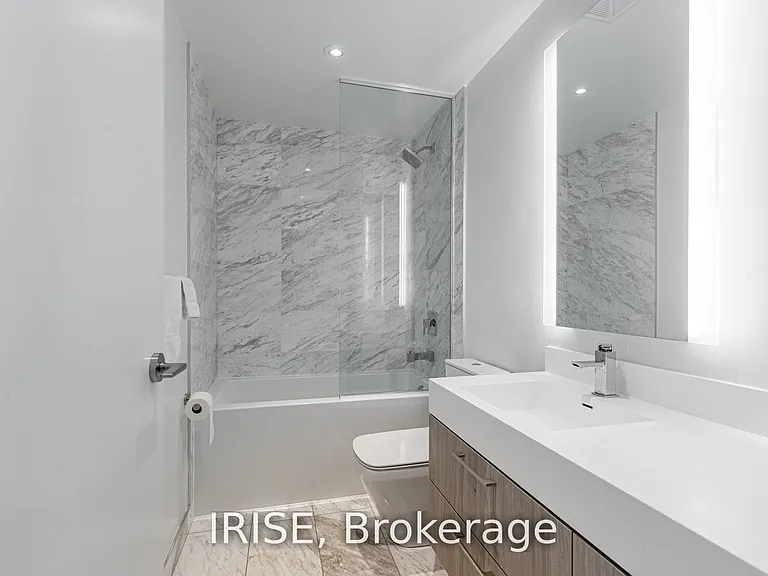 1 Yorkville Ave #4306 — Photo 12