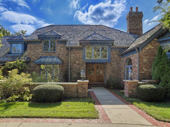 Country Club Champaign Real Estate 1 Homes For Sale Zillow