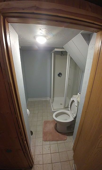 1st image of 925 Park St