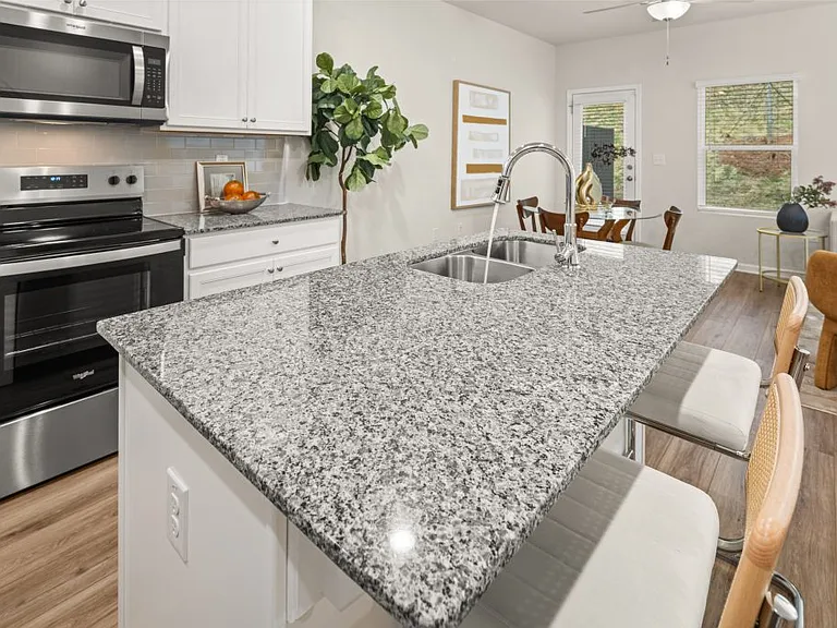 4270 Notting Hill Dr SW — Photo 14