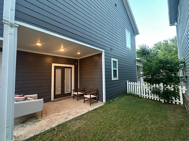3710 Prague Mews — Photo 27