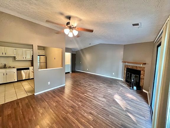 5th image of 7215 Creekview Dr #11G