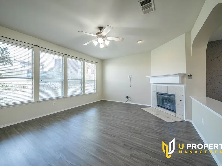 3501 Aldersyde Dr — Photo 5