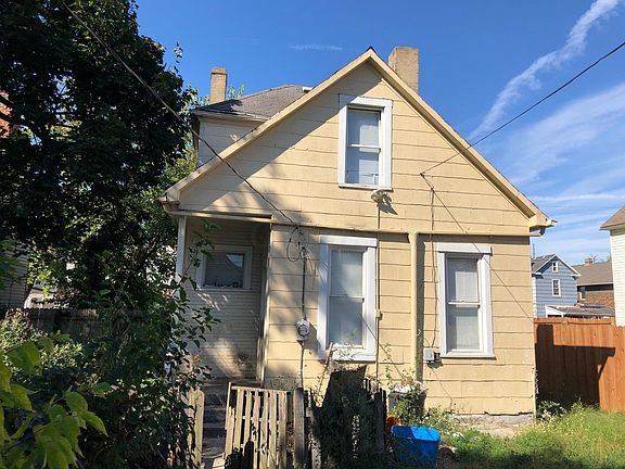 4th image of 210 S Cypress Ave