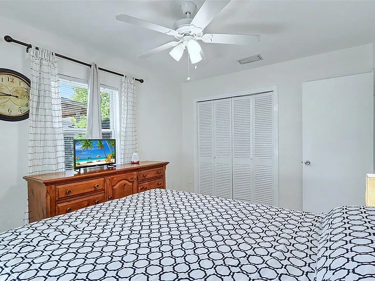 209 S Aurora Ave — Photo 19