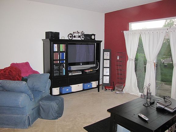 5th image of 759 Providence Dr