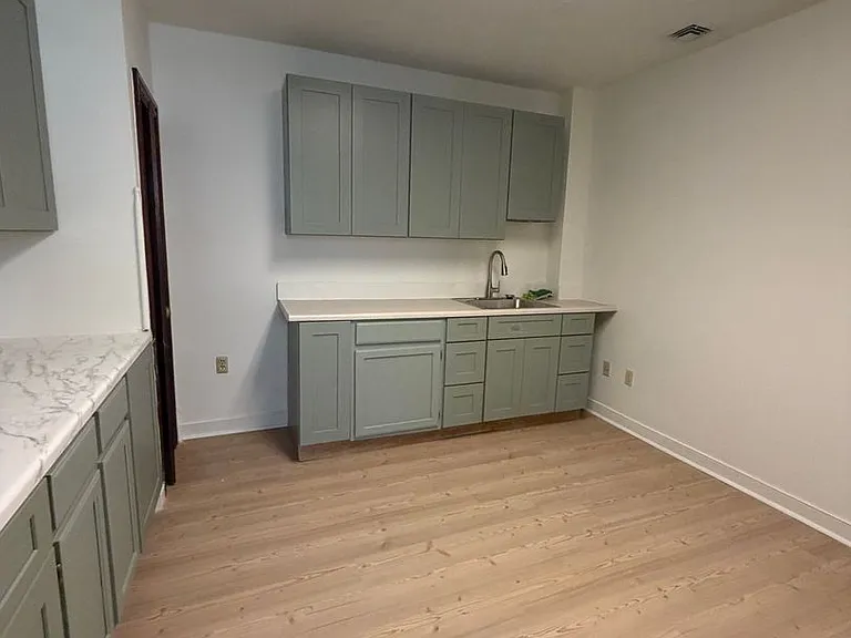 247 S 8th St — Photo 12