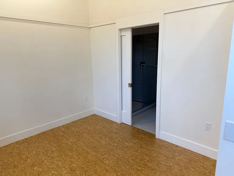 929 Grace Ave #E — Photo 19