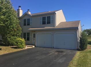 2007 Countryside Ln, Round Lake Beach, IL 60073