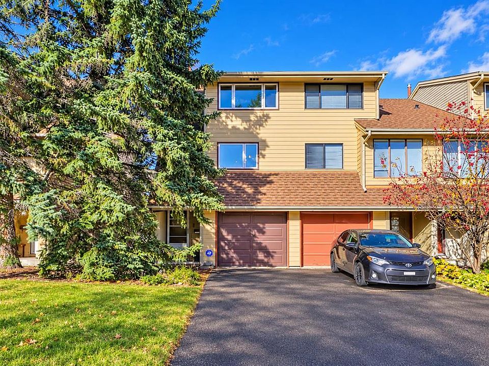 1st image of 302 S Woodvale Cres SW