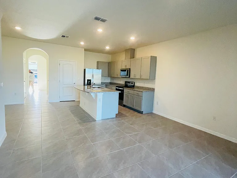 1371 Isleta Loop — Photo 10