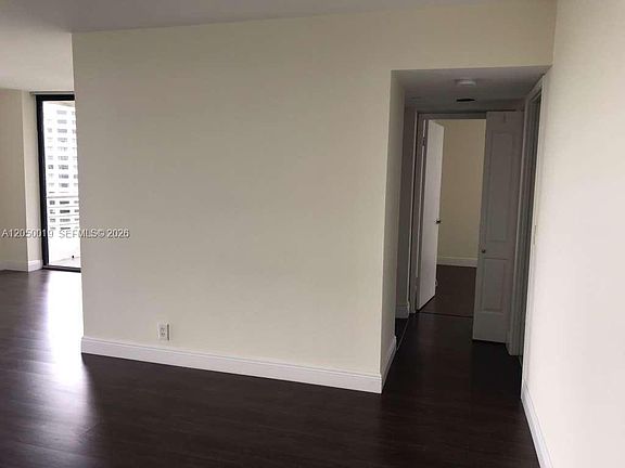 3rd image of 3300 NE 191st St APT 1412