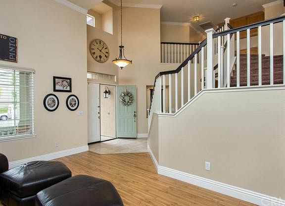 4th image of 3130 Crestline Dr