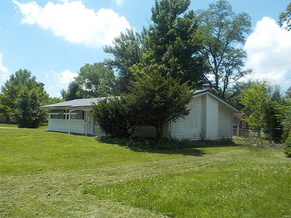 3rd image of 101 E Ridgeview Dr