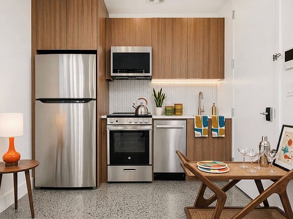 2nd image of 1001 Bushwick Ave