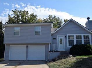 1921 NE McKee Ln, Lees Summit, MO 64086