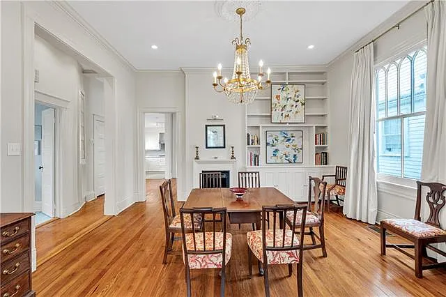3 bed, 3.0 bath, 2310 sqft, $7,000 — Photo 4