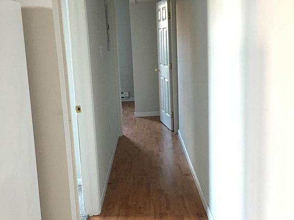 4th image of 2359 N Park Ave #3R