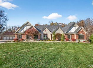 707 Crown Pointe Farms, Defiance, MO 63341