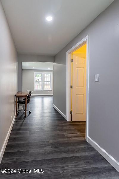 5th image of 269 Lorraine Avenue