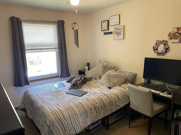 1023 Kearney St — Photo 9