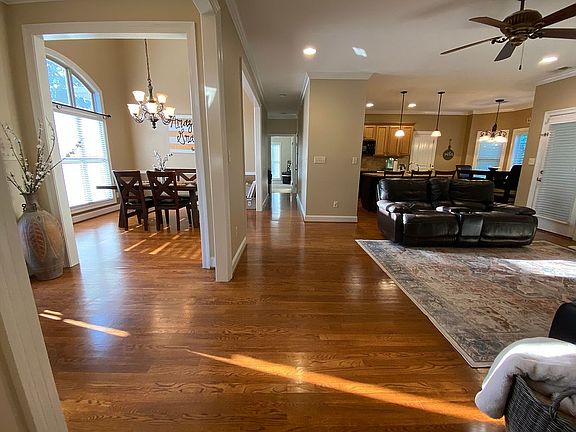 2nd image of 5327 Whispering Pines Dr