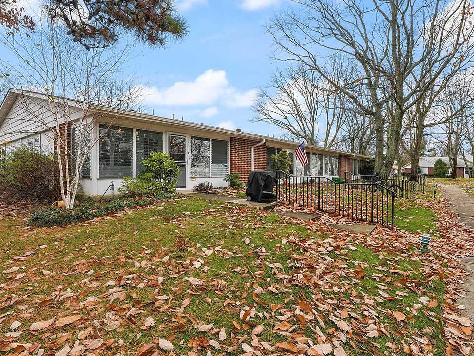 1st image of 945 Aberdeen Dr