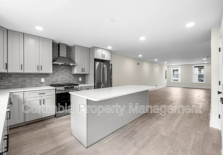 3552 Warder St NW — Photo 6