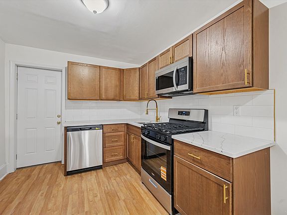 2nd image of 4931 Hoopes St