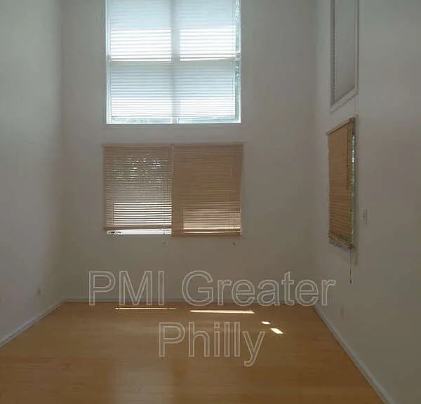 182 Gay St #706 — Photo 10