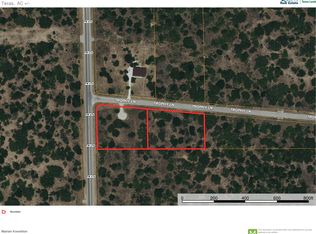 84 Trophy Ln, Poteet, TX 78065