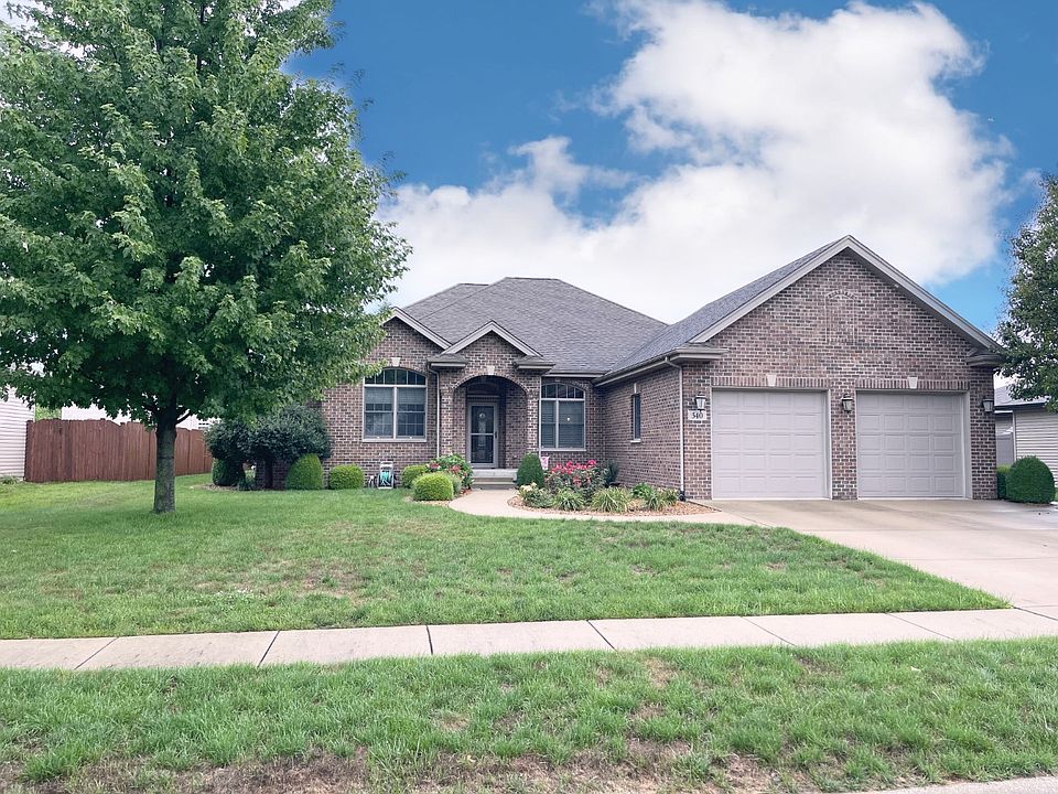 1st image of 540 Hollyberry Ln