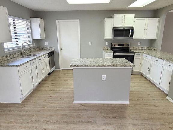 5th image of 7331 Arbeth Pl