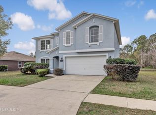 2266 Brian Lakes Dr E, Jacksonville, FL 32221