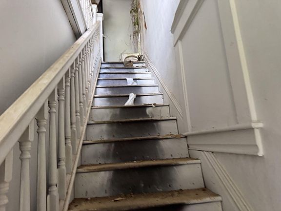 5th image of 2443 Collis Ave