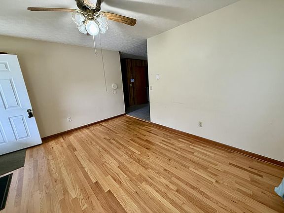 3rd image of 1235 Sinai Rd