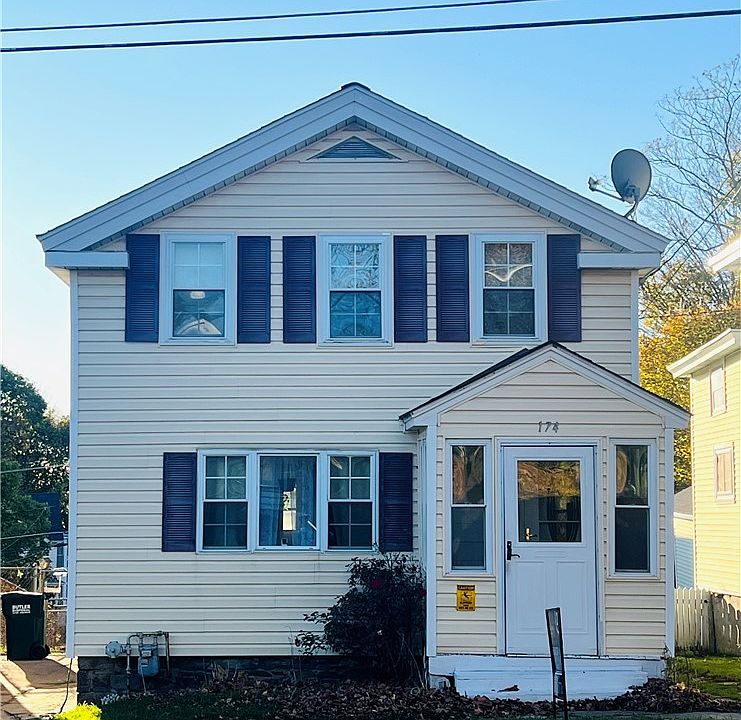 1st image of 174 E 4th St