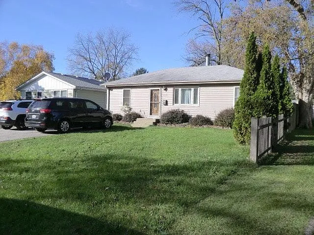 1130 Franklin Ave photo 1