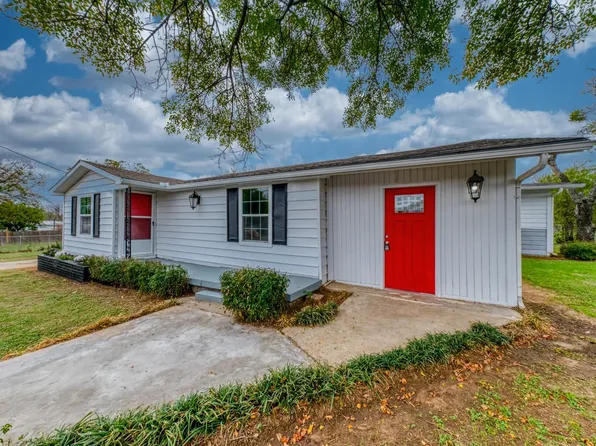 513 SW 20th St, Mineral Wells, TX 76067