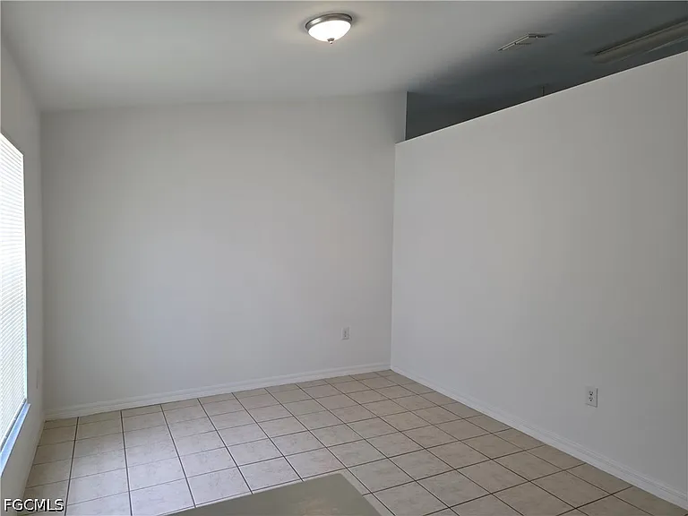 1014 NW 31st Pl — Photo 6