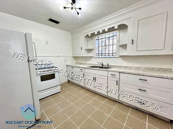 3rd image of 640 Chestnut Dr