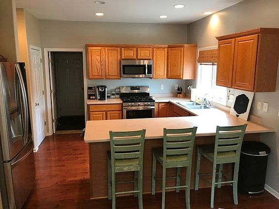 4th image of 303 Serenity Ln