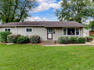 17 Ethell Pkwy, Bloomington, IL 61701