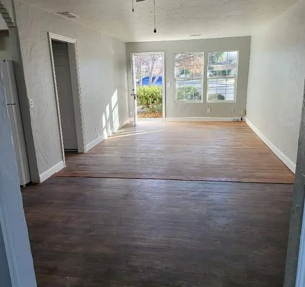 3528 Meadow Dr — Photo 8