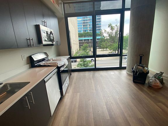3rd image of 1440 S Wabash Ave #315