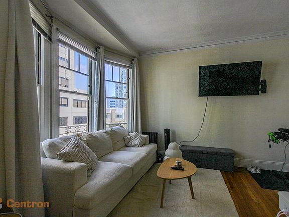 2nd image of 1415 Franklin St #56
