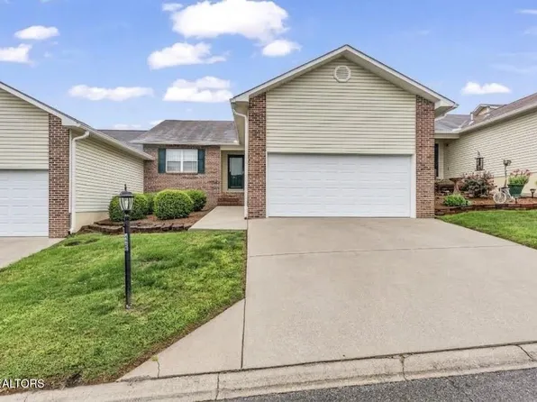 450 Executive Meadows Dr, Lenoir City, TN 37771