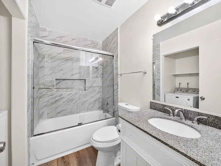1760 N Rutherford St — Photo 6