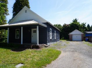 205 N Hubbard Ave, Yacolt, WA 98675