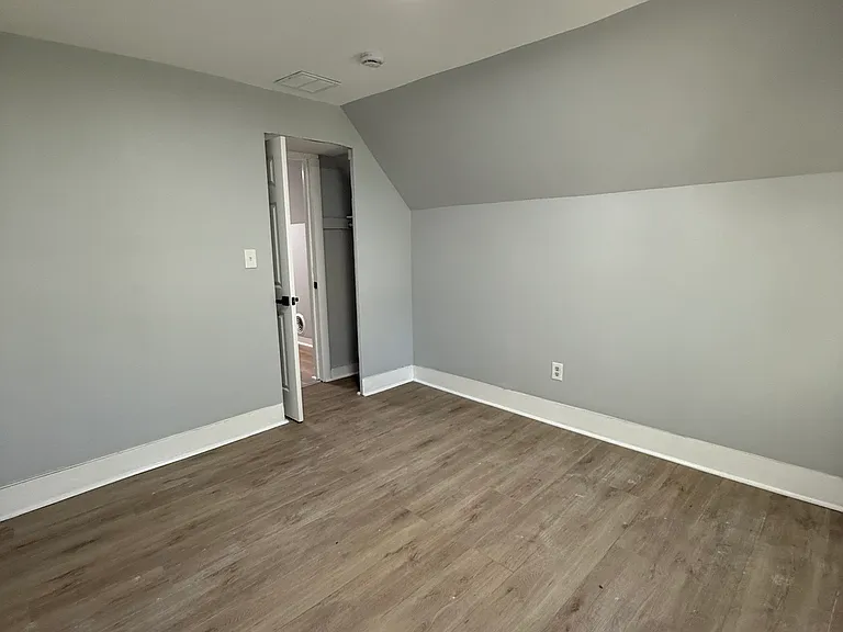 295 Lloyd St #2 — Photo 17